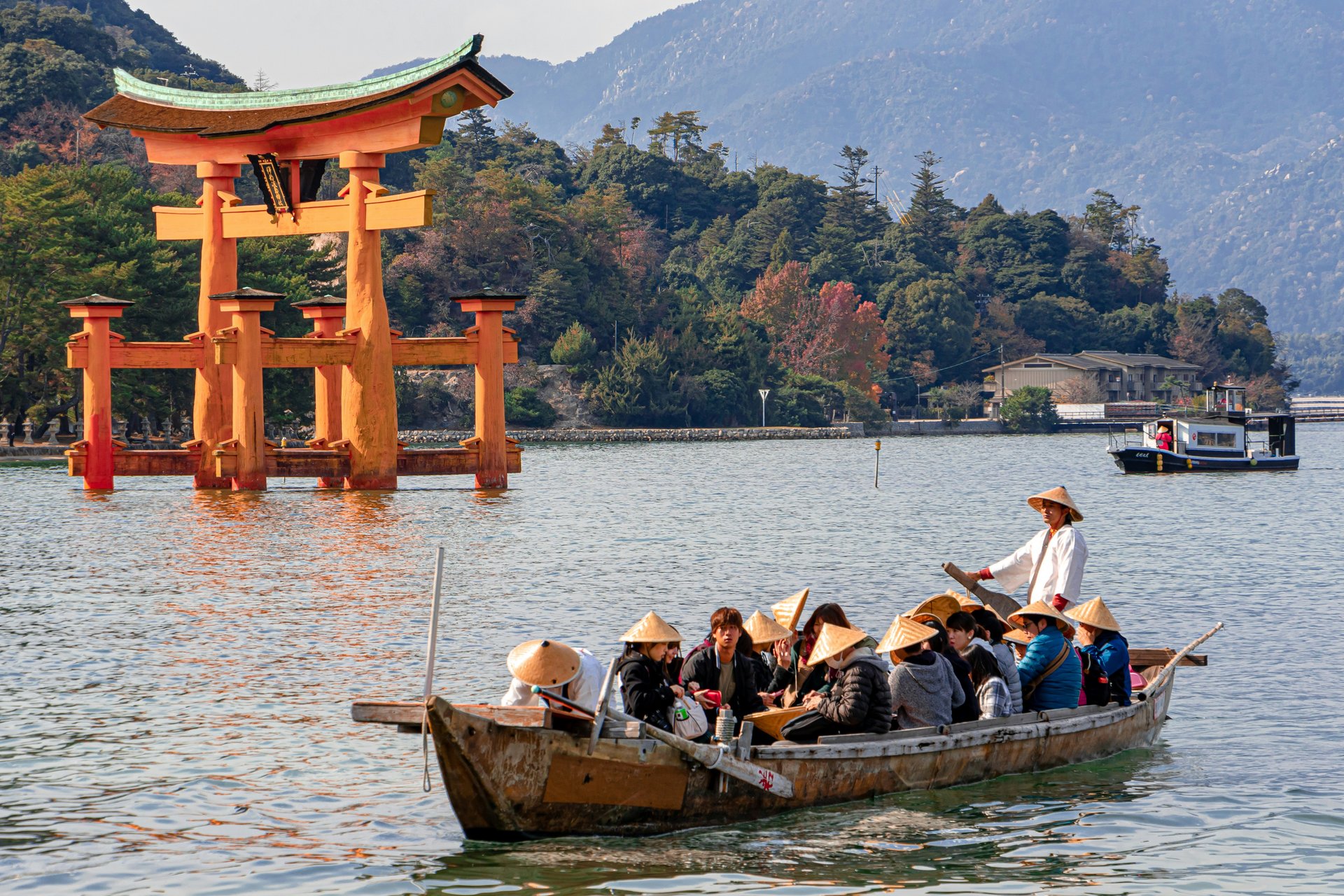 japon hatsukaichi hiroshima personnes bateau lac